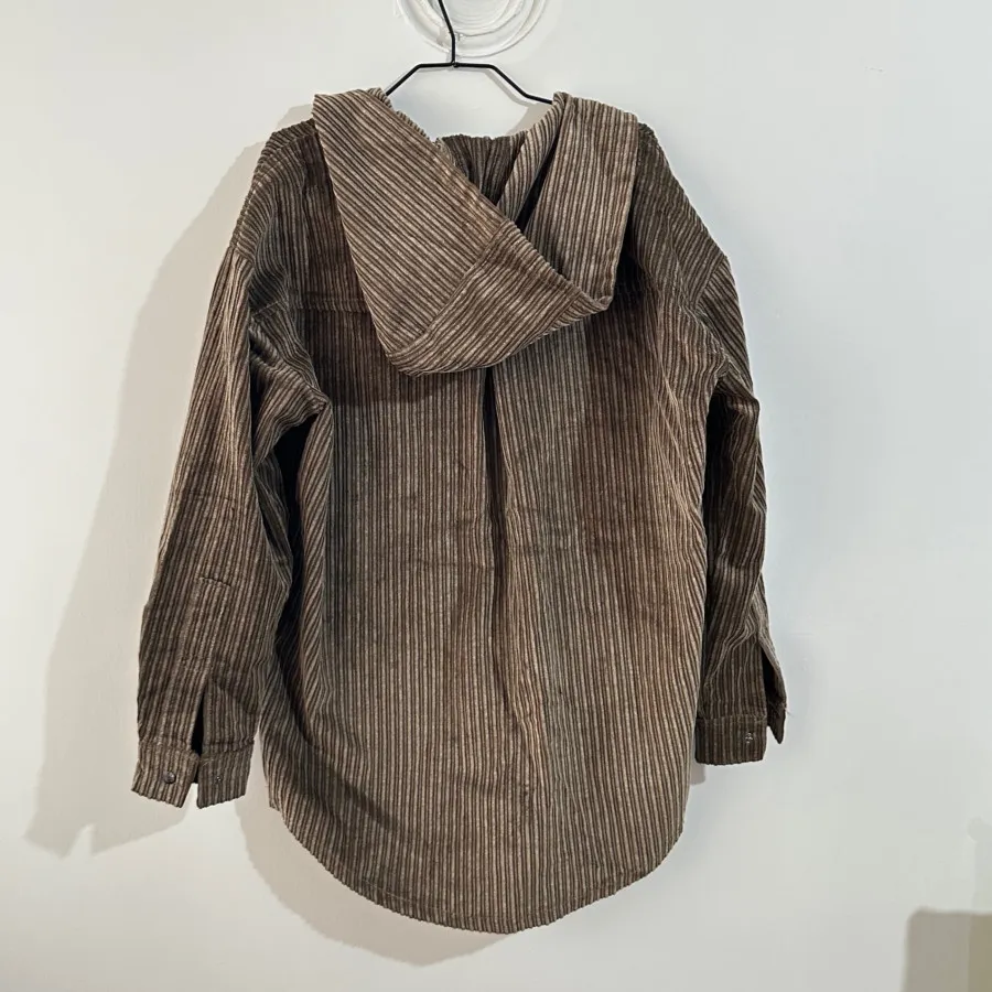 مانتوکلاهدار