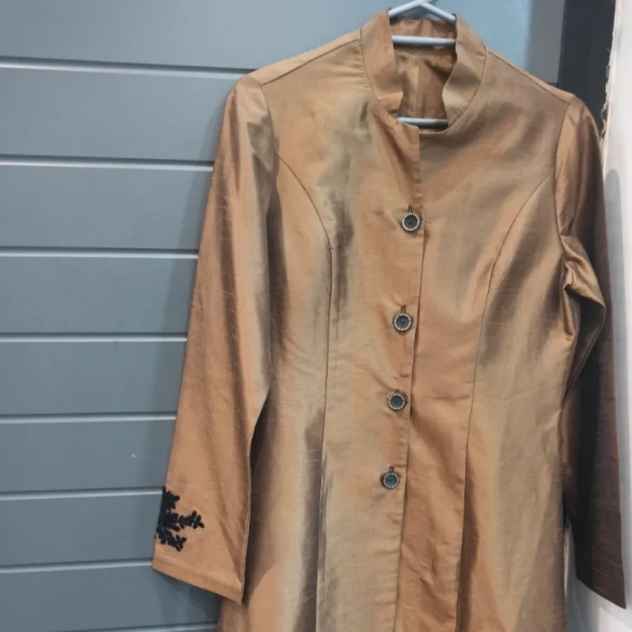 مانتو طرحدار