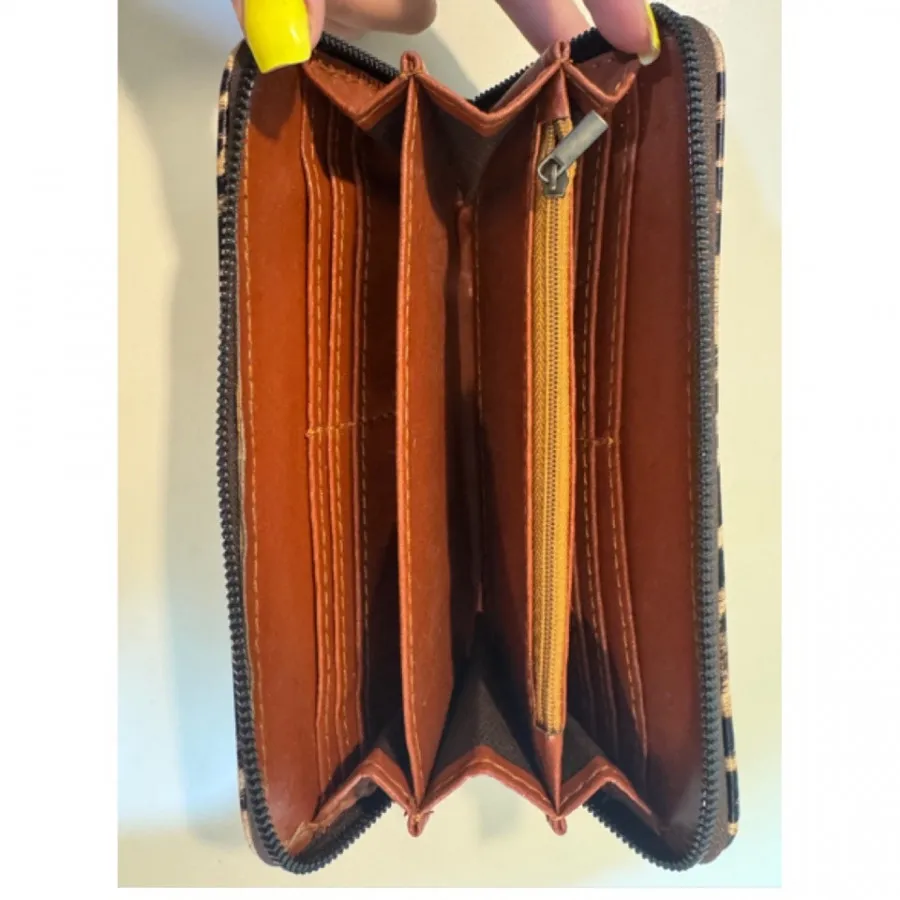 کیف پول جادار