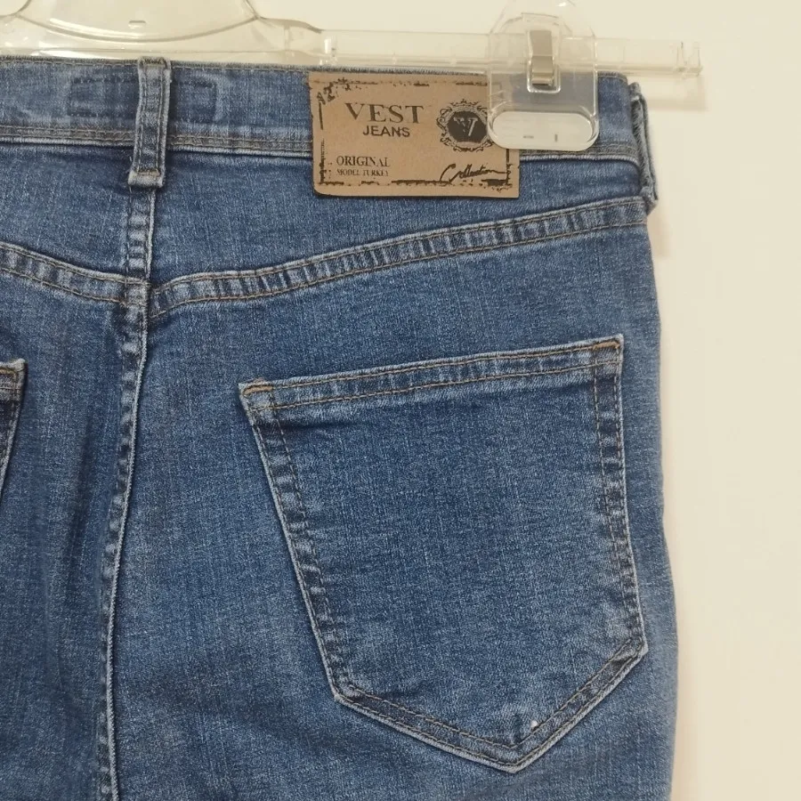 شلوار جین زاب دار