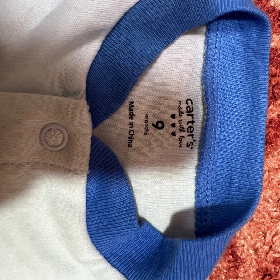 لباس بچگانه