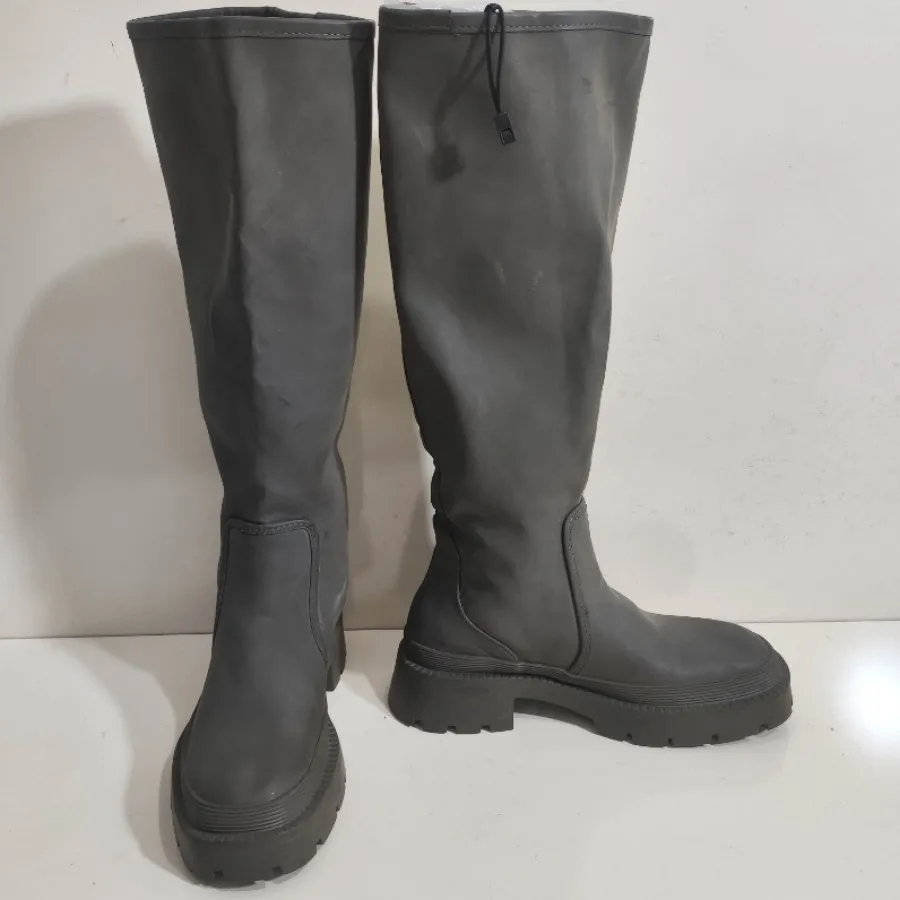 بوت زارا اورجینال