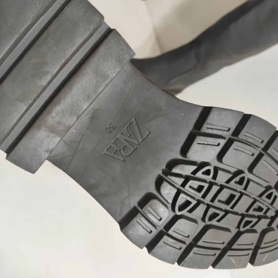 بوت زارا اورجینال