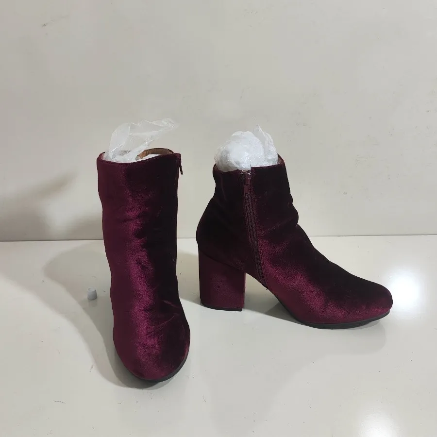 بوت وارداتی