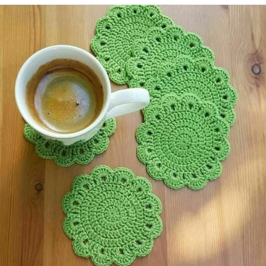 زیر لیوانی در سه طرح