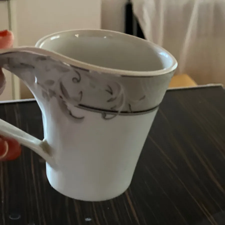 ماگ به همراه زیره