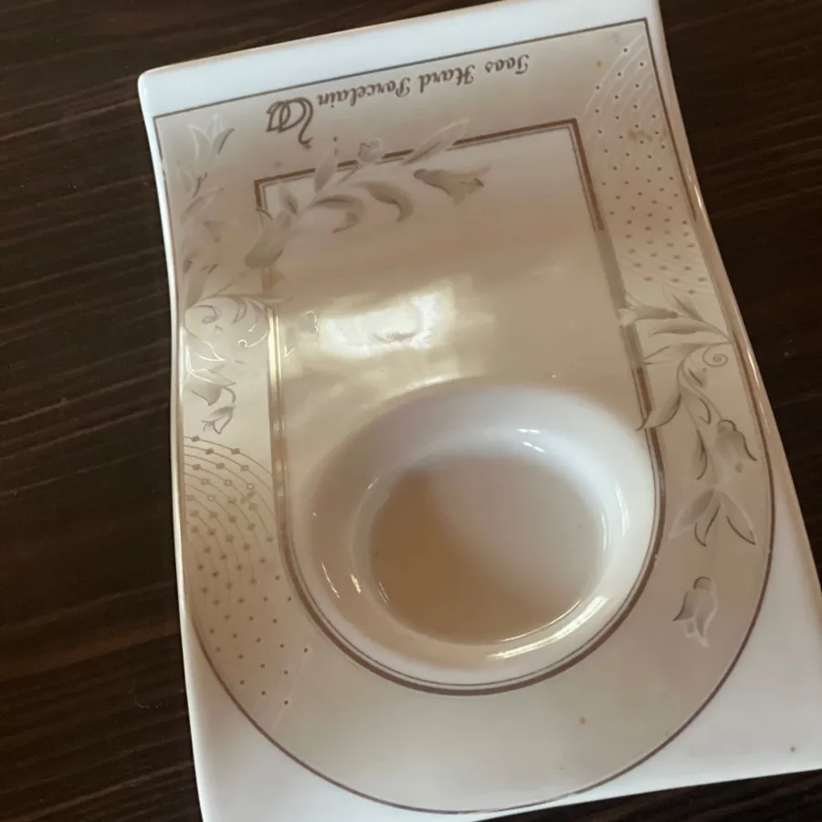 ماگ به همراه زیره