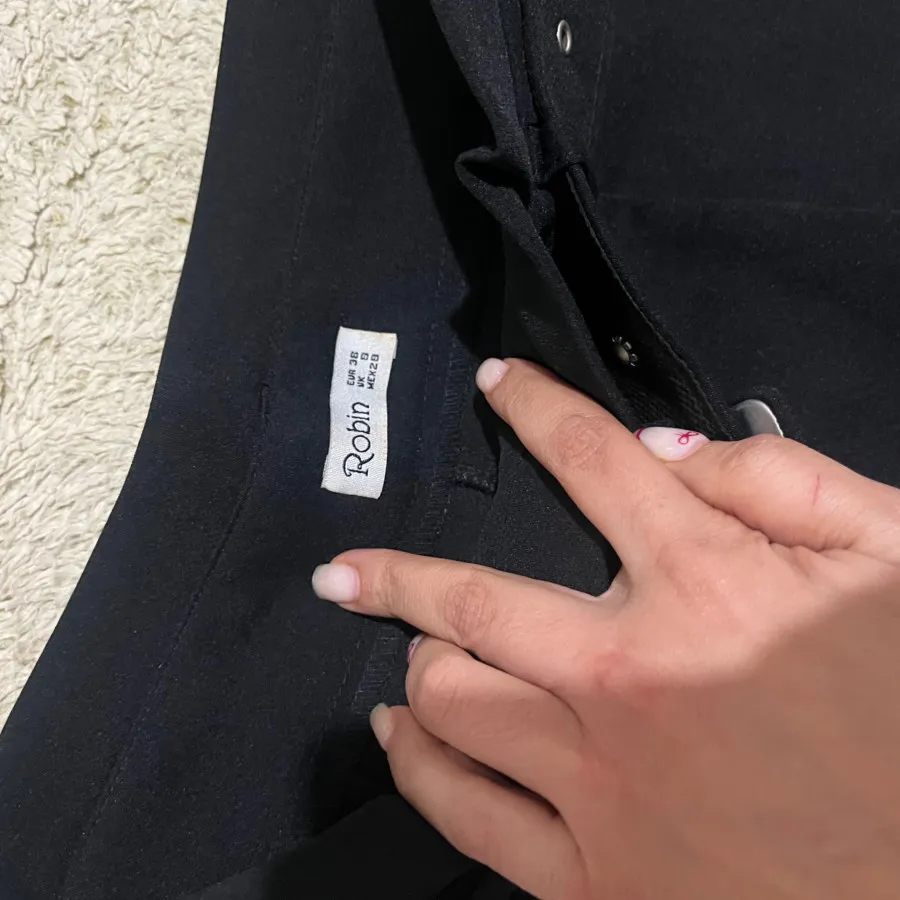 شلوار مشکی پارچه ای ترک