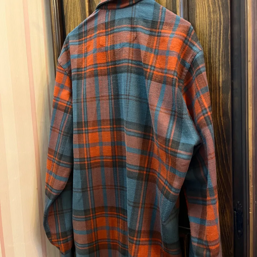 پیراهن پشمی