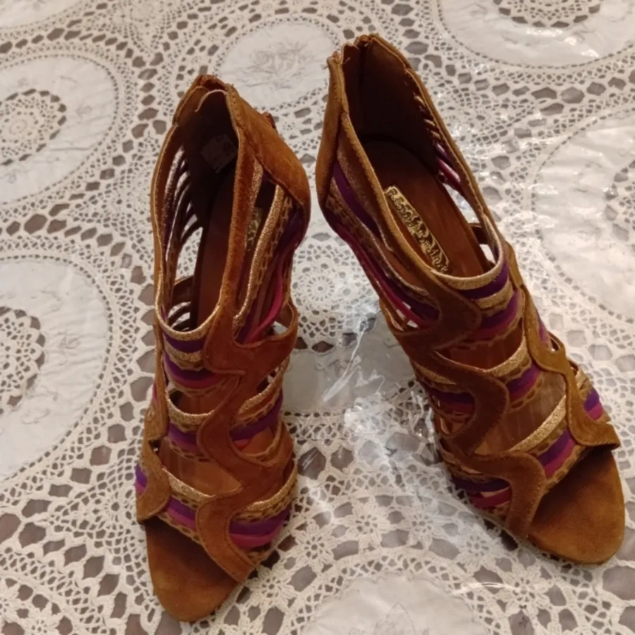 کفش جیر قهوه ای