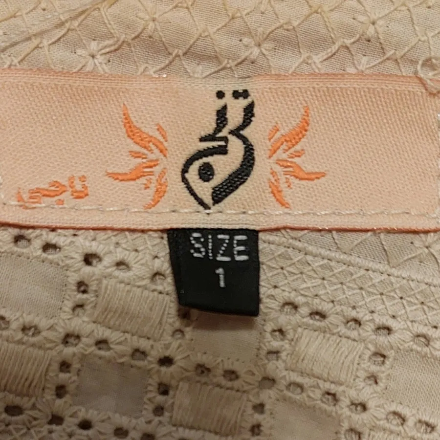 مانتو ترنج M