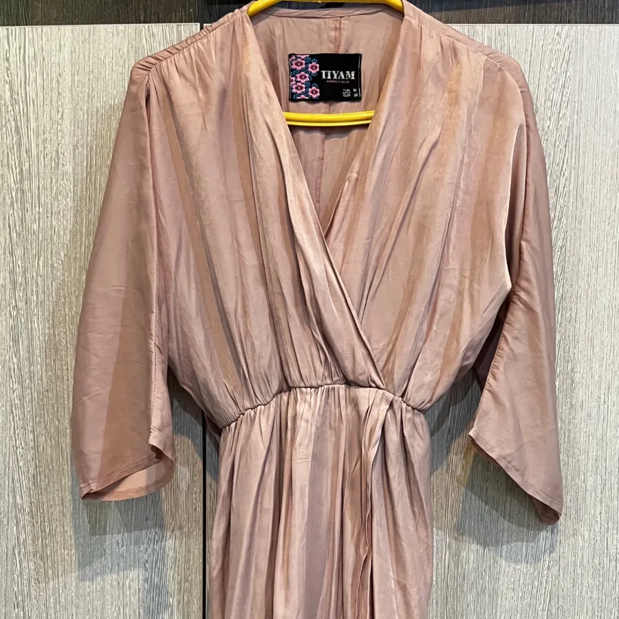 پیراهن و مانتو