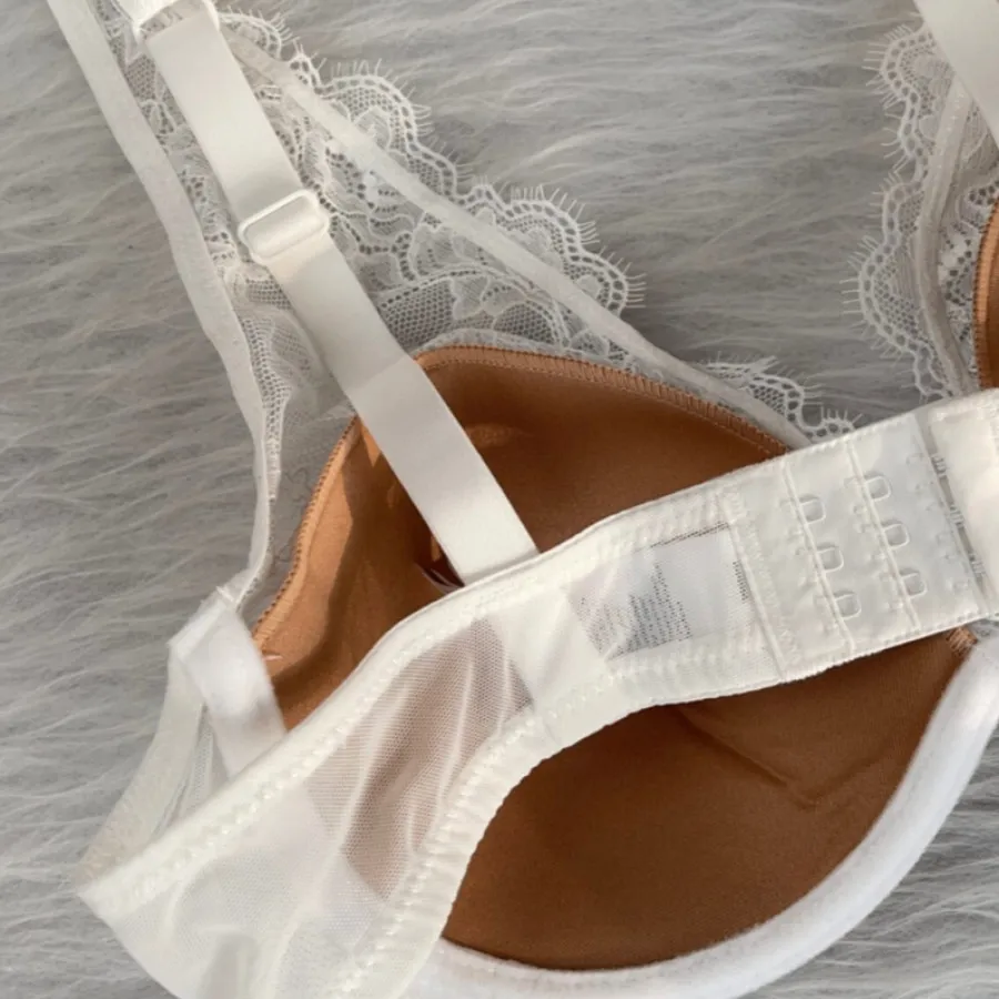 سوتین المانی