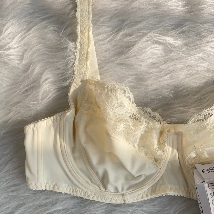 سوتین المانی اسمارا