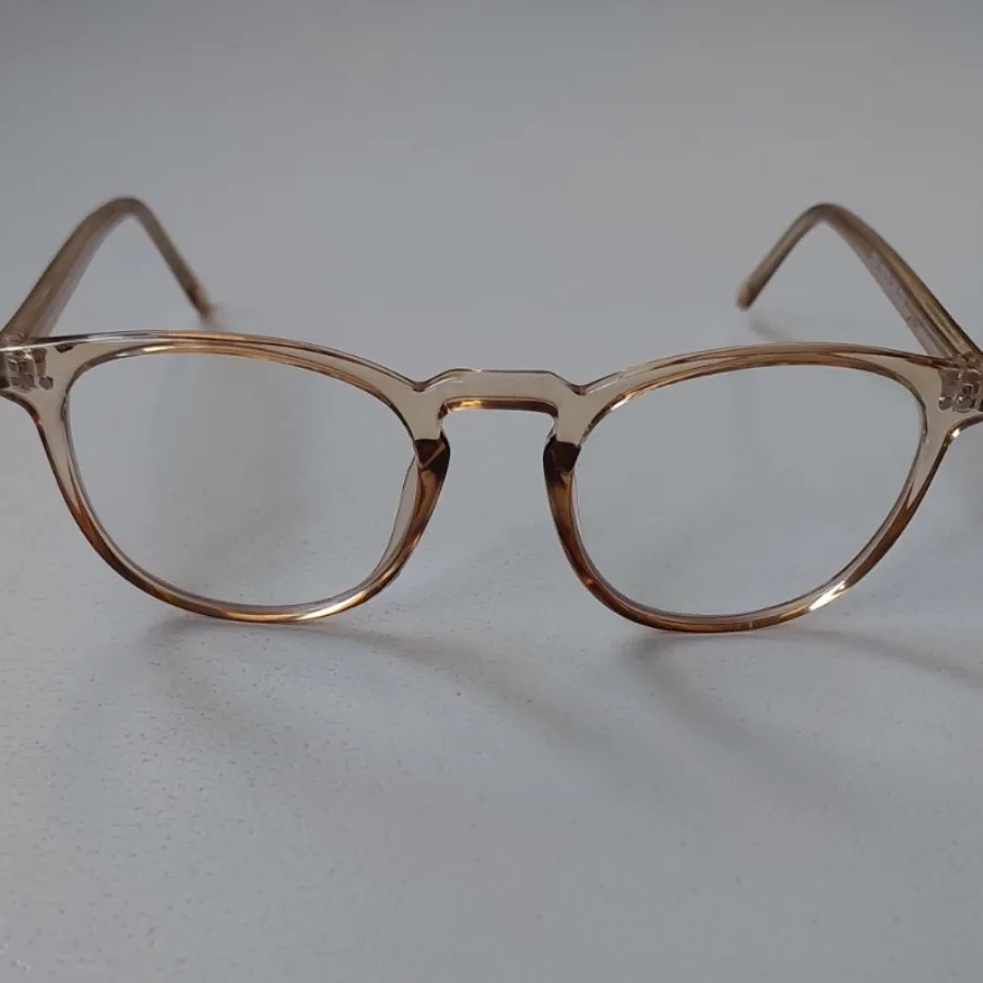 عینک طبی نزدیک بین 1/25