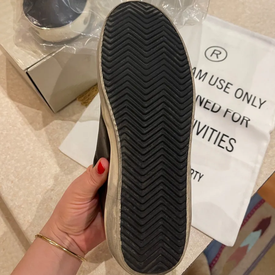 اسنیکرز زنانه