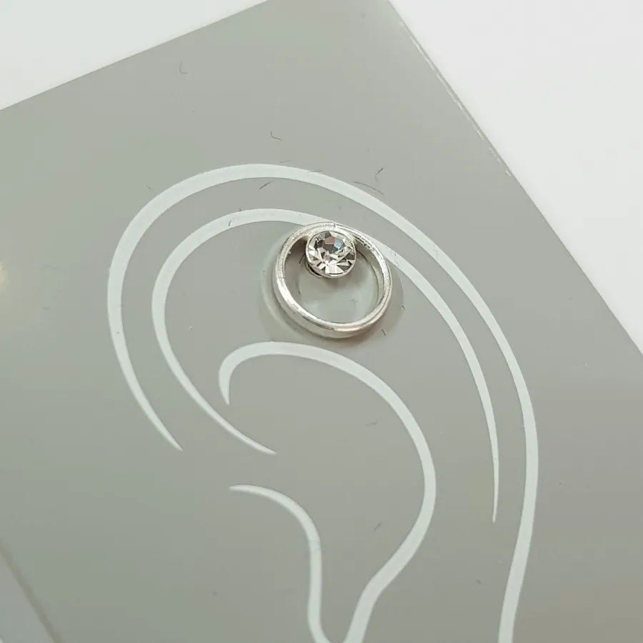 پیرسینگ گوش نقره نگین دار