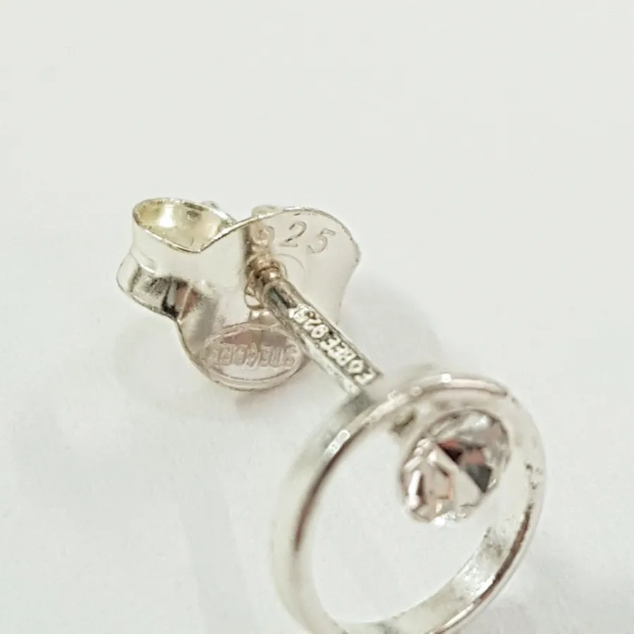 پیرسینگ گوش نقره نگین دار