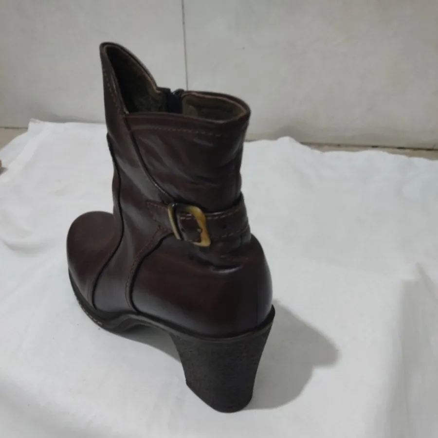 بوت چرم زنونه