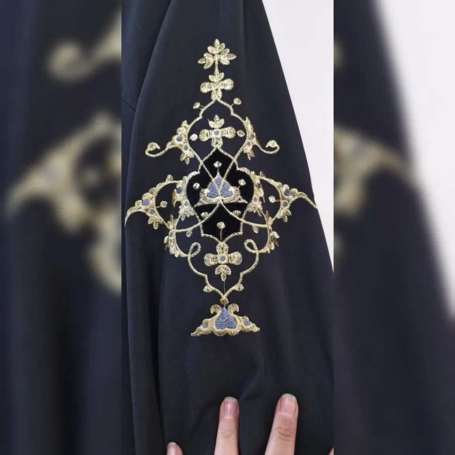 مانتو کرپ گلدوزی شده