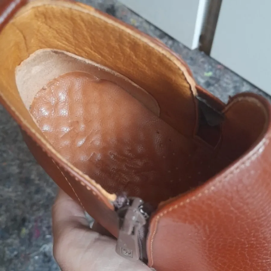 نیم بوت چرم زنانه