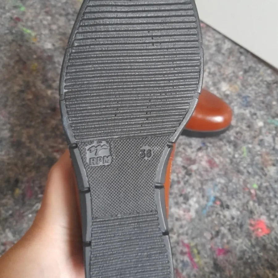 نیم بوت چرم زنانه