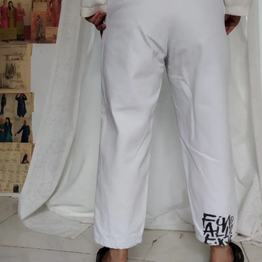 شلوار زنانه