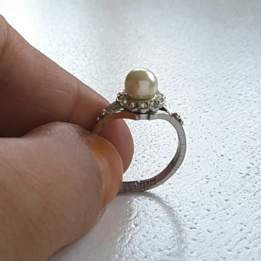 آویز و انگشتر مروارید