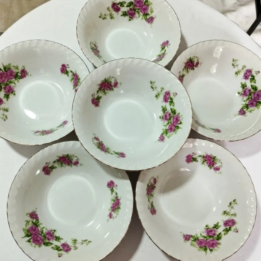 کاسه ی گلسرخی