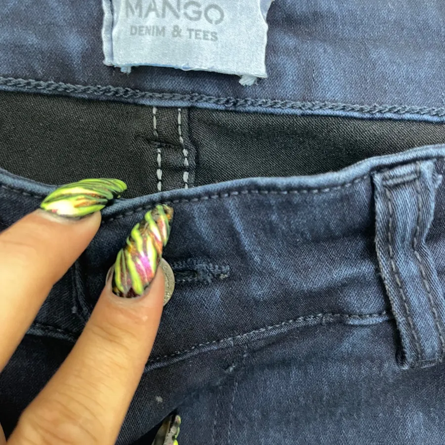 شلوار جین منگو