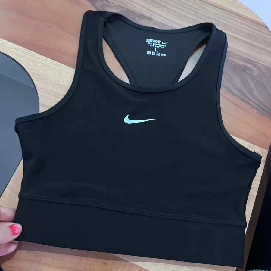 ست باشکاهی نایک