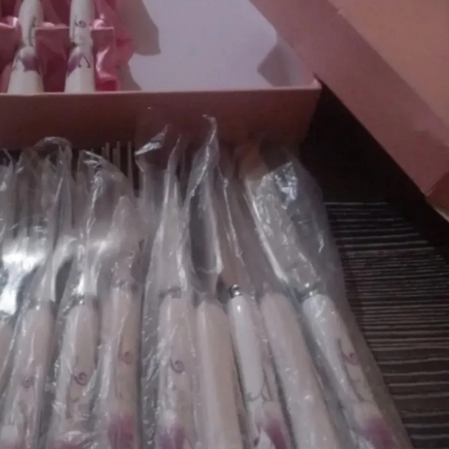 ‌آرد و چنگال میوه خوری نو