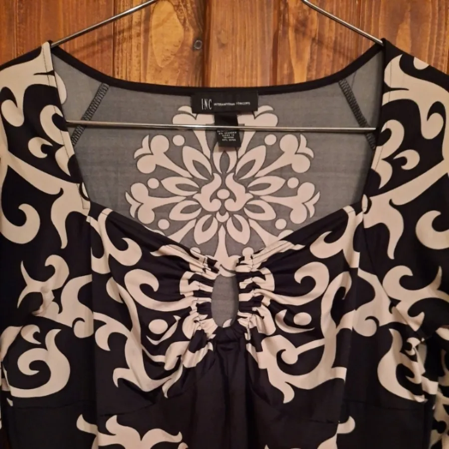 پیراهن زنانه