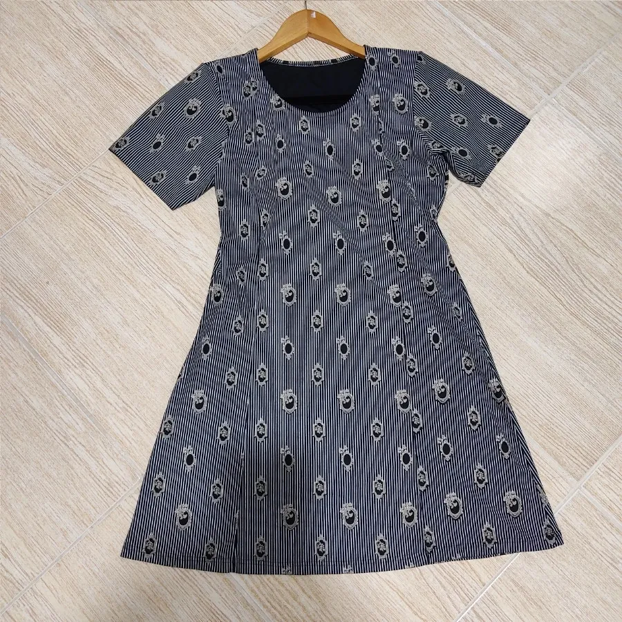 پیراهن زیبا وخارجی