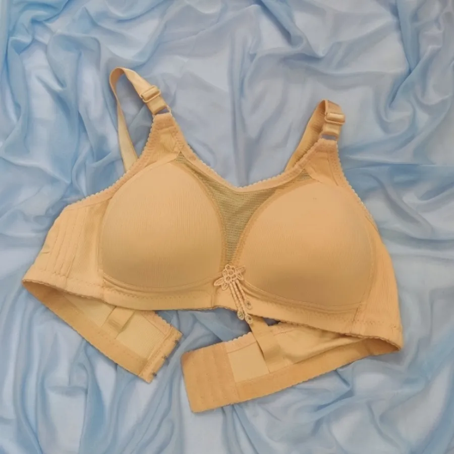 سوتین اسفنجی سینه تور