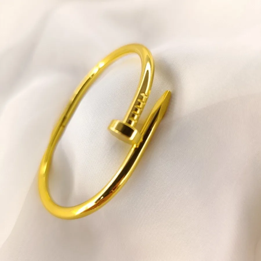 بنگل میخی کارتیه