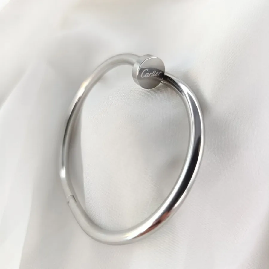 بنگل میخی کارتیه