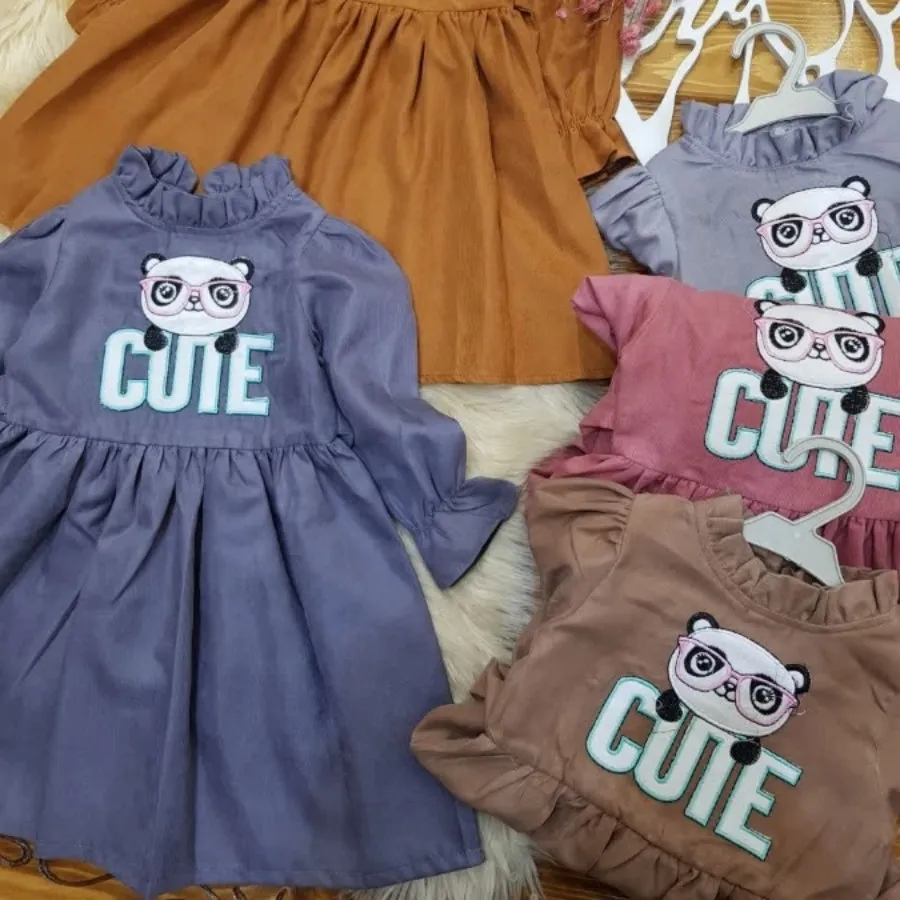 پیراهن دخترانه