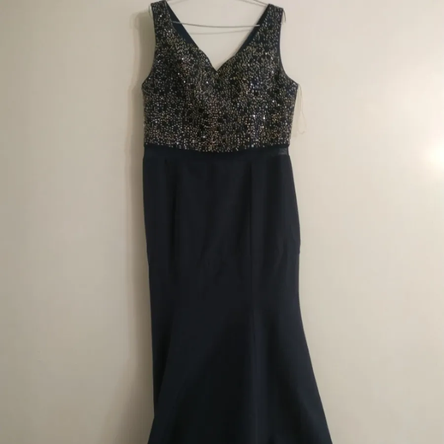 پیراهن مجلسی زنانه