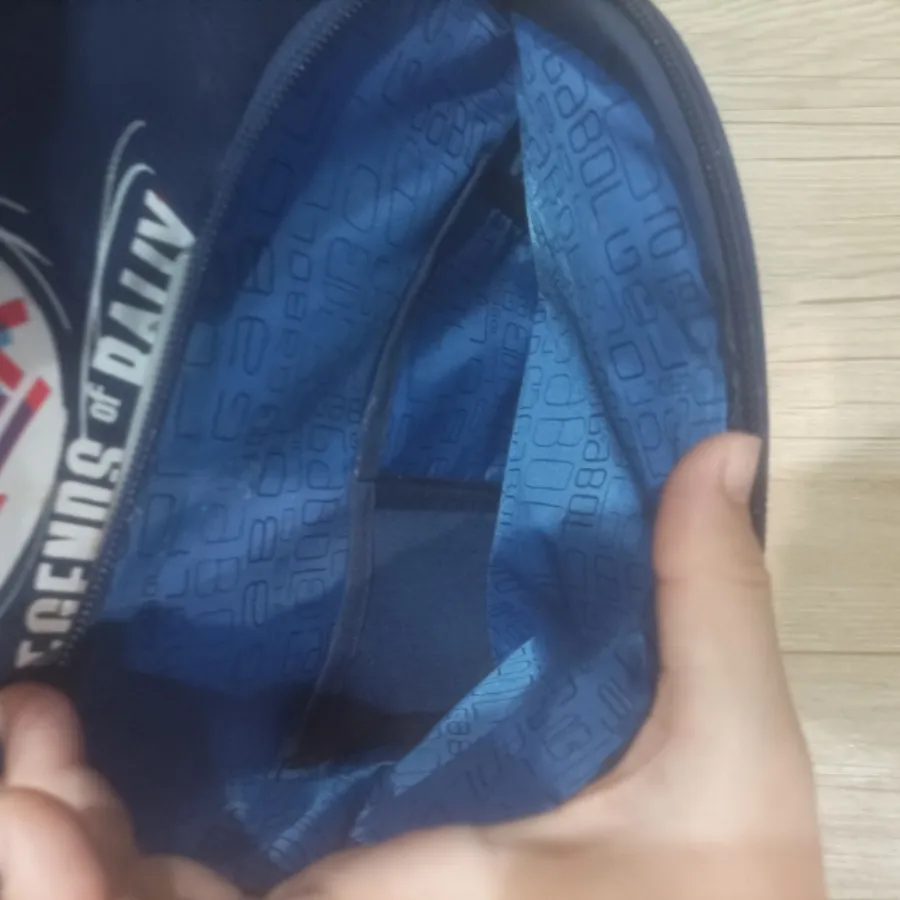 کوله پشتی مدرسه