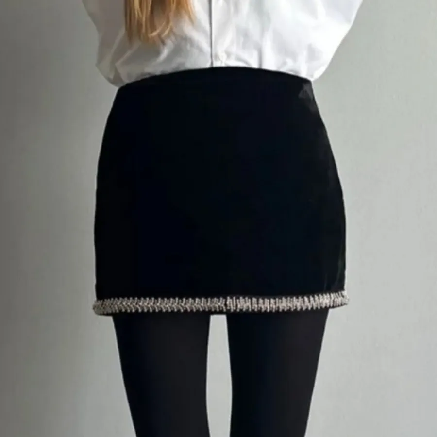 دامن مخمل زارا