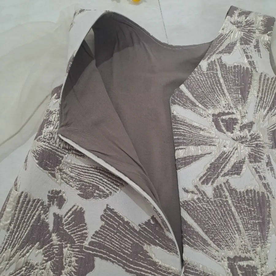 پیراهن دخترانه