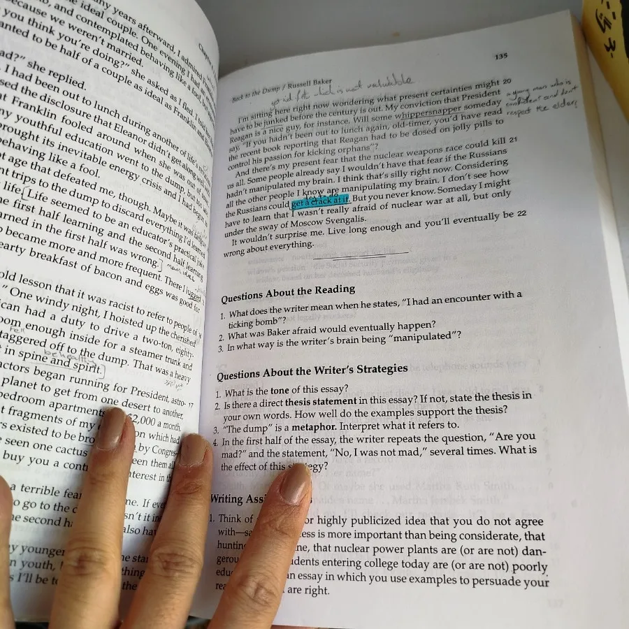 کتاب دانشگاهی