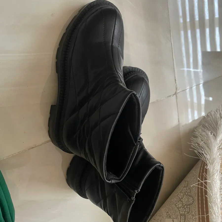 نیم بوت دخترانه