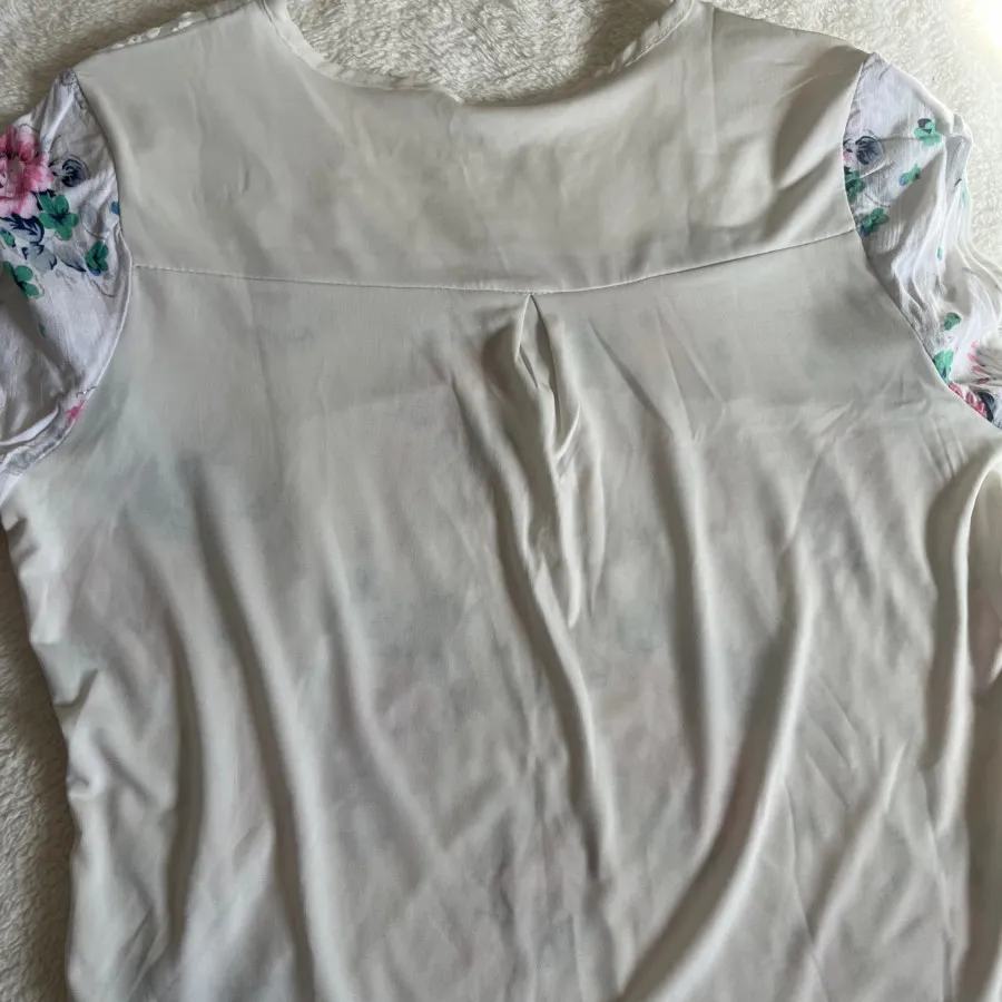 تاپ آستین افتاده بهاره