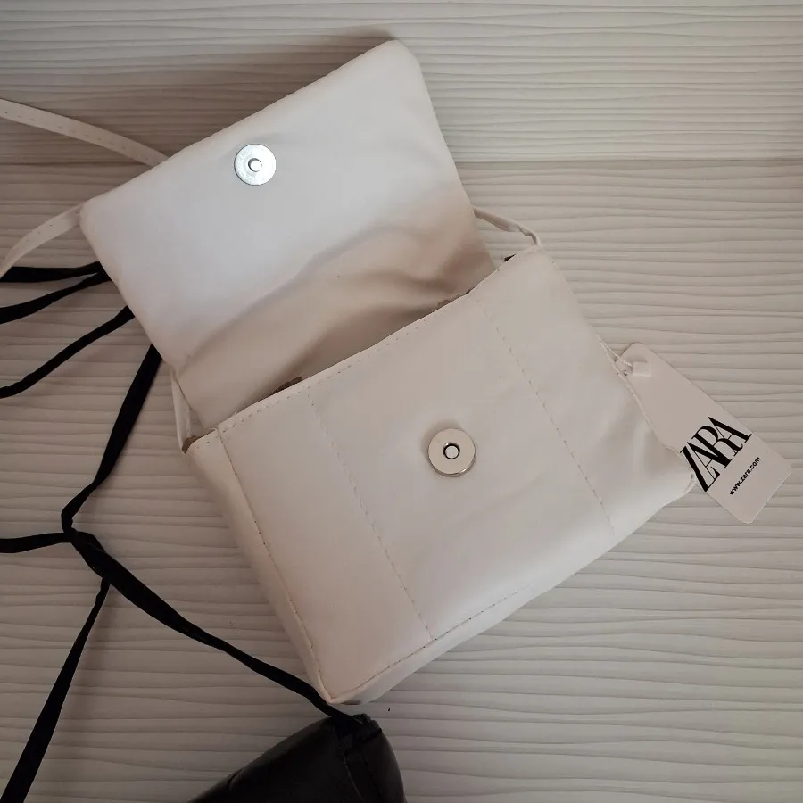 کیف طرح زارا بالشتی