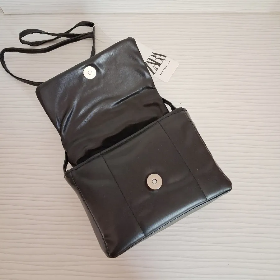 کیف طرح زارا بالشتی