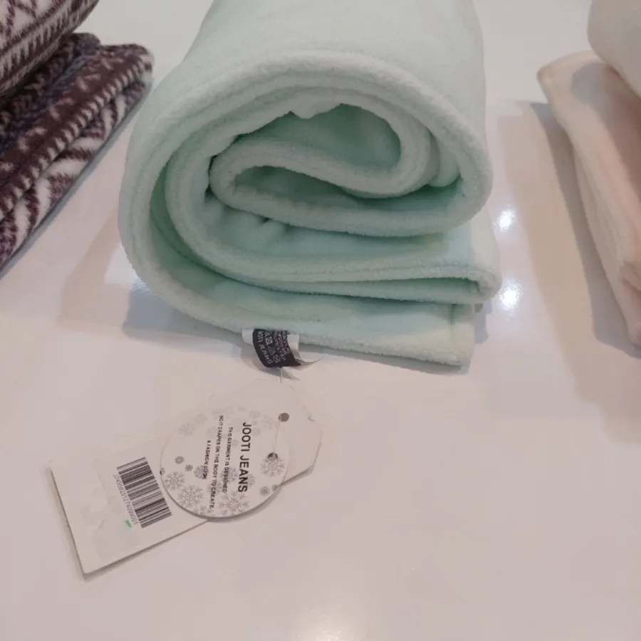 شالگردن برند jootiJean's