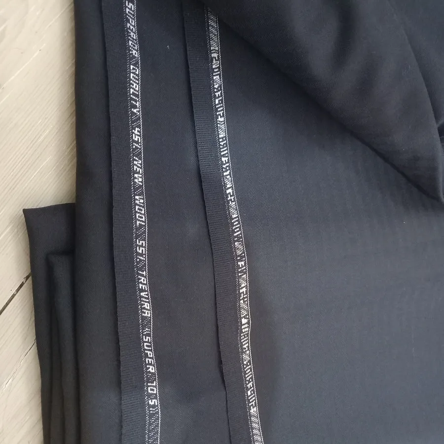 پارچه کت و شلواری برند