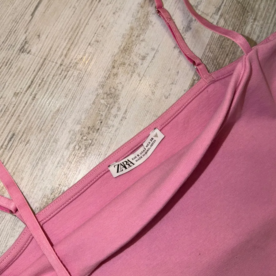 پیراهن صورتی زارا